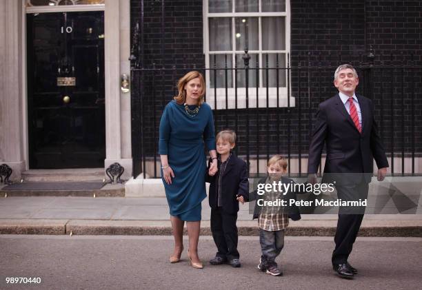 Prime Minister Gordon Brown leaves Downing Street with his wife Sarah and children James Fraser and John after resigning on May 11, 2010 in London,...