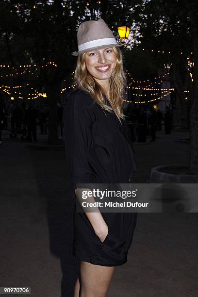 Carolina Kurkova play bowling at place des Lices on May 10, 2010 in Saint-Tropez, France.