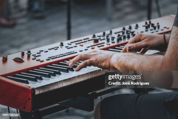 keyboard jazz - tasteninstrument stock-fotos und bilder
