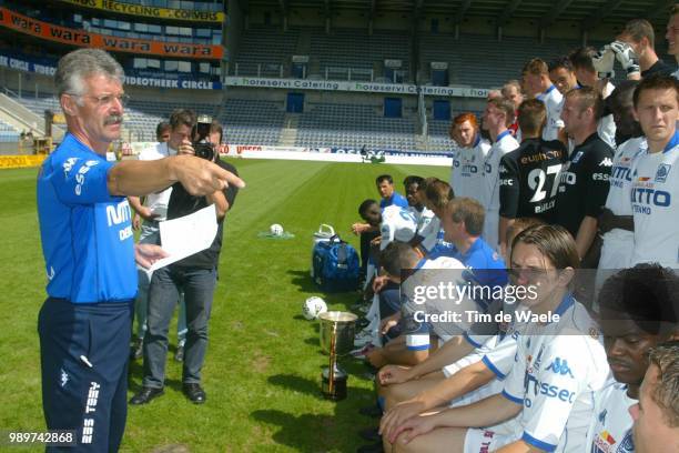 Genk 2002 - 2003 /Sef Vergoossen, Team Picture, Ploegfoto, Photo D'Equipe, Presentation, Presentatie, Voorstelling, Krc,