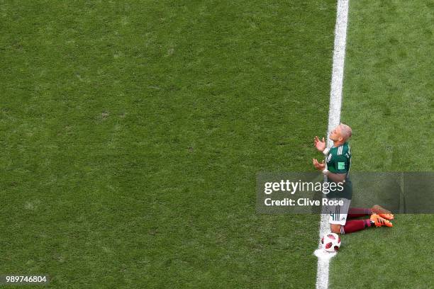 Javier Hernandez of Mexico prays prior to the 2018 FIFA World Cup Russia Round of 16 match between Brazil and Mexico at Samara Arena on July 2, 2018...