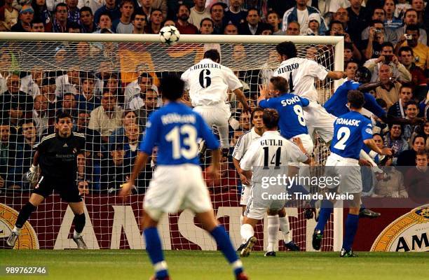 Real Madrid - Rc Genk, Iker Casillas, Helguera Ivan, Guti, Hierro Fernando, Sonck Wesley, Tomasic Igor, Dagano Moumouni, Roumani Akran, Champions...