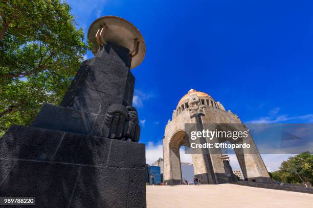 revolution monument in mexico city - revolution monument stock pictures, royalty-free photos & images