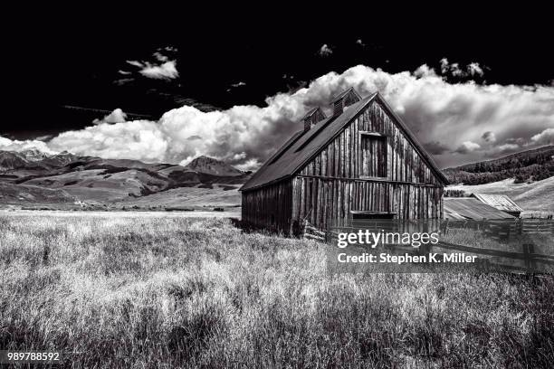 cold springs ranch barn - k ranch stock pictures, royalty-free photos & images