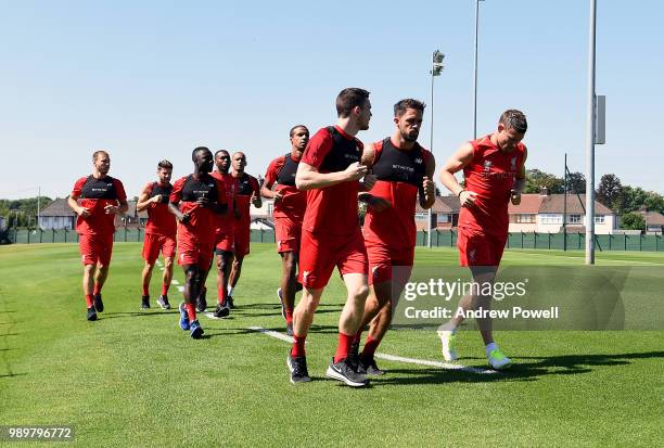 Ragnar Klavan, Andrew Robertson, Daniel Sturridge, Joel Matip, Danny Ward, Adam Lallana, Naby Keita, Fabinho and James Milner of Liverpool during...