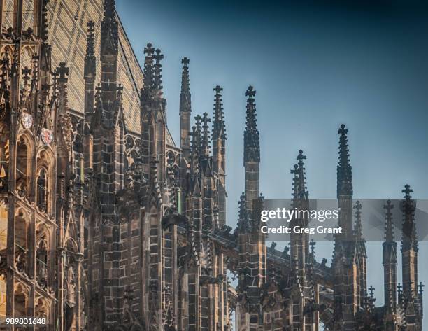 st vitus cathedral prague - ábside imagens e fotografias de stock