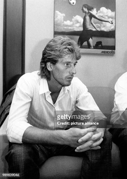 International goalkeeper Uli Stein is watching the match against Mexico from Mexico City's airport on June 21 1986, that Germany won 4:1 after...