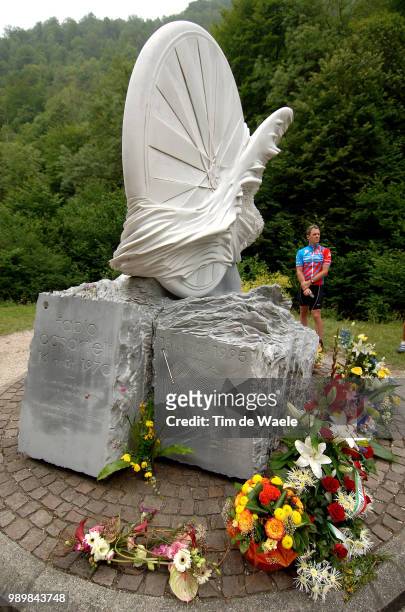 Tour De France 2005, Stage 15 Fabio Casartelli Memoriam Momery Statue Monumentlã©Zat-Sur-Lã¨Ze - Saint-Lary-Soulan Etape Ritronde Van Frankrijk, Tdf,...