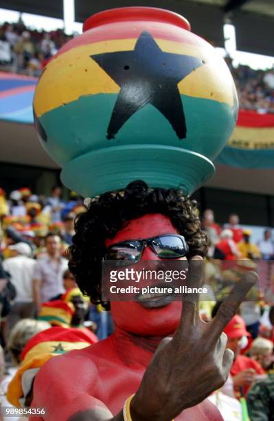 Supporter from Ghana cheers prior to the group E match of 2006 FIFA World Cup between Czech Republic and Ghana in Cologne on Saturday, 17 June 2006....