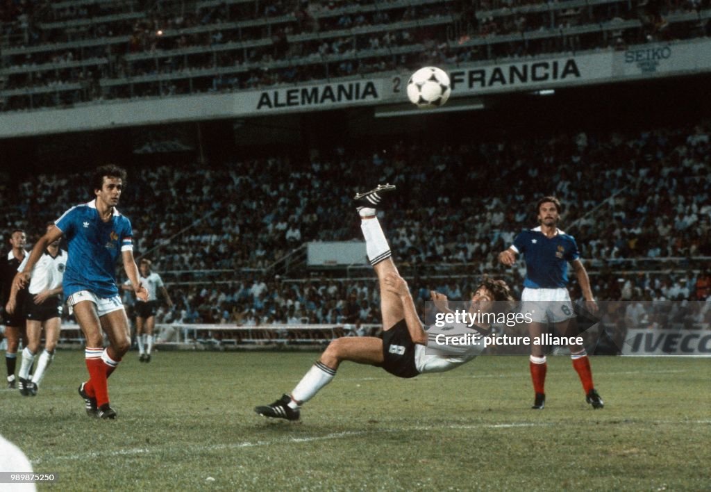 Fußball-WM 1982 - Fischers Fallrückzieher gegen Frankreich