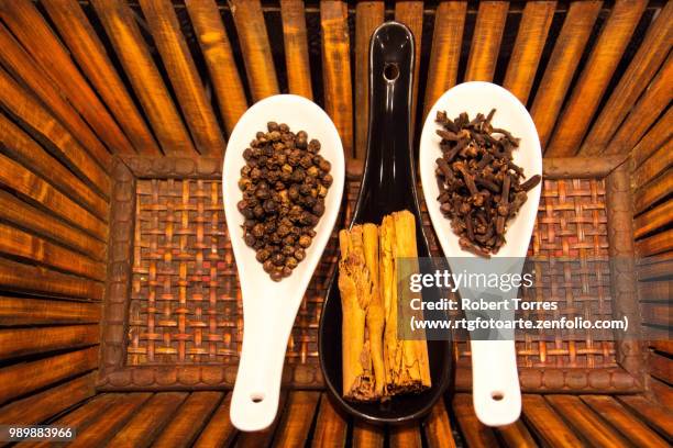 three spices add flavor - www photo com stock pictures, royalty-free photos & images