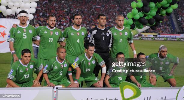Football International 2010 FIFA World Cup Qualification Africa November 14th 2009 Egypt - Algeria Team picture ALG Rafik HALLICHE, Mourad MEGHNI,...