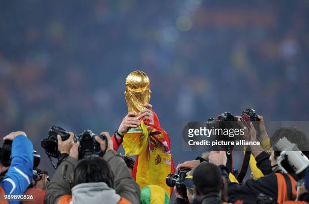 Holland - Spanien WM POKAL FOTO: Pressefoto ULMER/Michael Kienzler