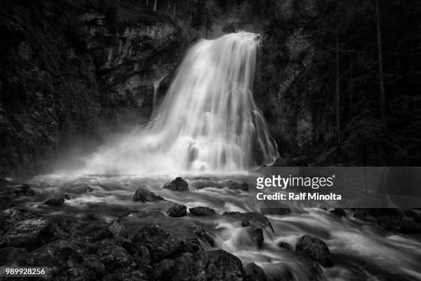 gollinger wasserfall - wasserfall stock pictures, royalty-free photos & images