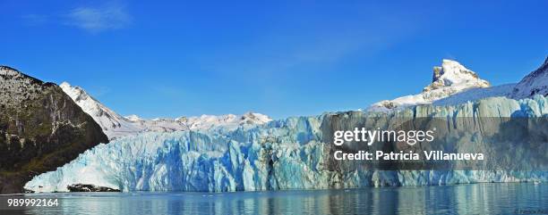 panorama del glaciar spegazzini - glaciar stock-fotos und bilder