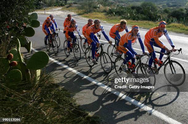 Training Rabobank 2007Van Heeswijk Max , Eltink Theo , Freire Oscar , Reus Kai , Hayman Mathew , Ardila Mauricio Alberto, Rasmussen Michael , Menchov...