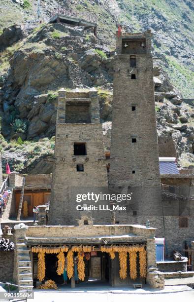 Watchtower Renaissance Castle Of The Watchtower Fotografías e imágenes de stock - Getty Images