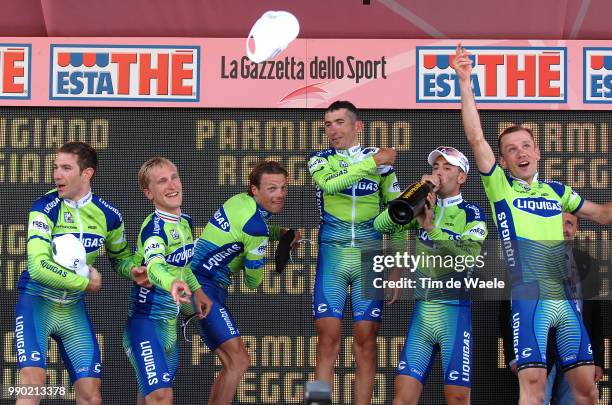Giro D'Italia, Stage 1 Podium, Team Liquigas , Di Luca Danilo , Gasparotto Enrico , Miholjevic Vladimir , Nibali Vincenzo , Noe Andrea , Pellizotti...