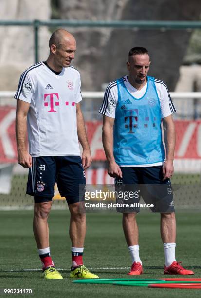 Bayern Munich's Arjen Robben and Franck Ribery participate in the training session in Doha, Qatar, 07 January 2017. The FC Bayern Munich squad is...