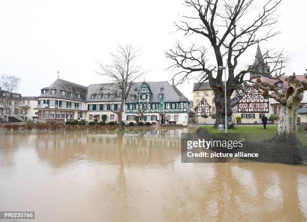 The street in front of the Hotel Schwan is flooded near the Rhine river bank in Oestrich-Winkel, Germany, 08 January 2018. In the Rhinegau region a...