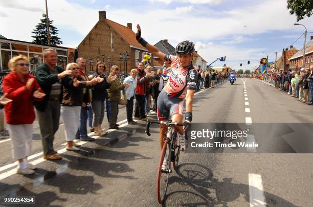 Tour De France 2007, Stage 2Van Sevenant Wim Greats His Fans, Dunkerque - Gent , Duinkerke, Ronde Van Frankrijk, Etape Rit, Tdf, Tim De Waele