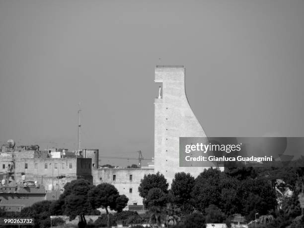 il monumento al marinaio - monumento stock-fotos und bilder