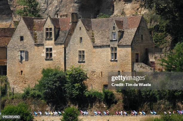 Tour De France 2007, Stage 18Illustration Illustratie, Peleton Peloton, Vezac Town Village Dorp, Landscape Paysage Landschap /Cahors - Angouleme ,...