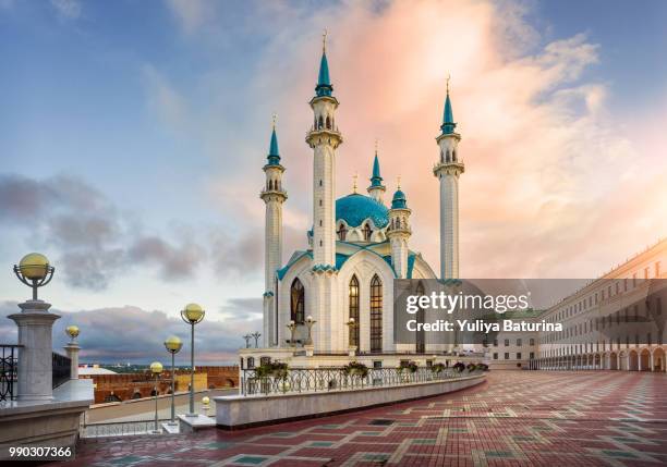 kul sharif mosque - kul sharif mosque stockfoto's en -beelden