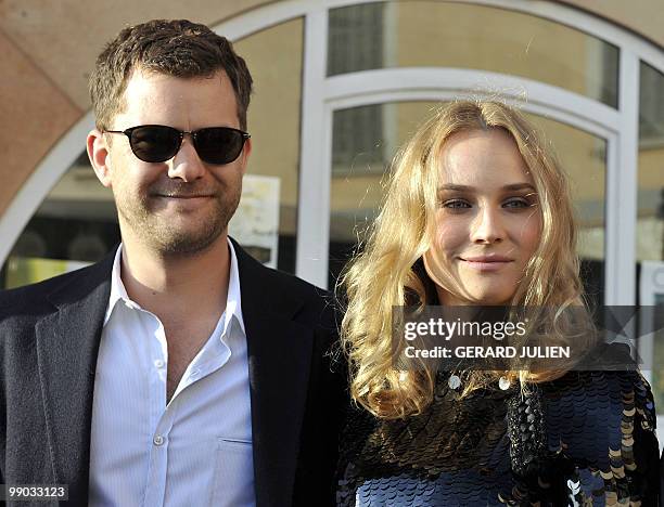 German actress Diane Kruger and Canadian�US actor Joshua Jackson arrive for the Chanel 2010/11 Croisiere collection show by Karl Lagerfeld on May 11,...