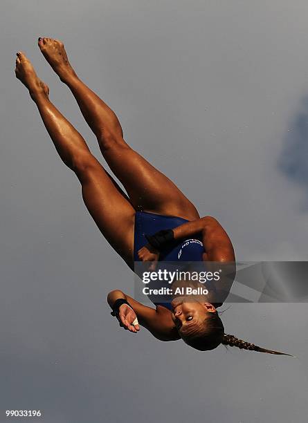 Tonia Couch of Great Britain dives in the Women's Platform preliminariesat the Fort Lauderdale Aquatic Center during Day 1 of the AT&T USA Diving...