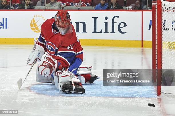 Jaroslav Halak of Montreal Canadiens blocks a shot in Game Four of the Eastern Conference Semifinals against the Pittsburgh Penguins during the 2010...