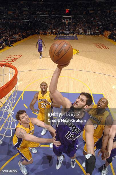 Omri Casspi of the Sacramento Kings puts a shot up against the Los Angeles Lakers at Staples Center on April 13, 2010 in Los Angeles, California....