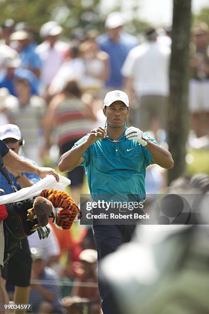 Players Championship: Tiger Woods during Friday play at Stadium Course of TPC Sawgrass. Ponte Vedra Beach, FL 5/7/2010 CREDIT: Robert Beck