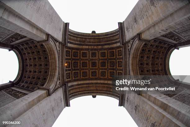 arc de triomph - wynand van poortvliet stock pictures, royalty-free photos & images