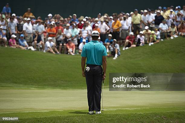 Players Championship: Tiger Woods on No 9 during Friday play at Stadium Course of TPC Sawgrass. Ponte Vedra Beach, FL 5/7/2010 CREDIT: Robert Beck