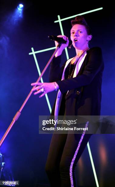 Elly Jackson of La Roux performs at Manchester Academy on May 11, 2010 in Manchester, England.