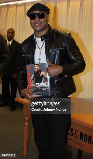 Cool J signs copies of "Platinum 360 Diet and Lifestyle" at Barnes & Noble 5th Avenue on May 11, 2010 in New York City.