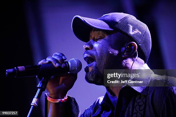 Darius Rucker performs at the 12th Annual GRAMMY Block Party And Memebership Celebration at Owen Bradley Park on May 11, 2010 in Nashville, Tennessee.