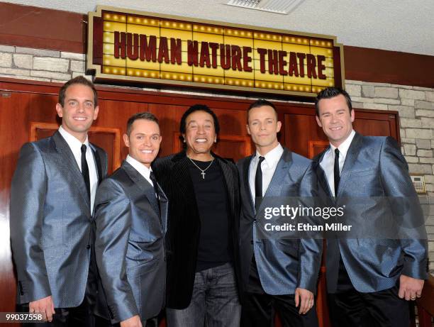 Motown legend Smokey Robinson and Australian vocal group Human Nature , Toby Allen, Michael Tierney, Andrew Tierney and Phil Burton, announce a...