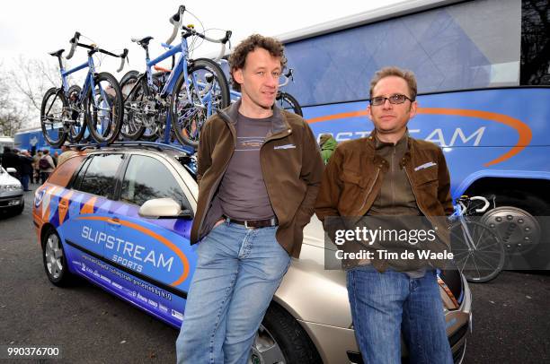 Paris - Nice, Stage 2Jonathan Vaughters Team Manager Team Slipstream Chipotle , Adrie Van Diemen Fysical Trainer, Nevers - Belleville , Etape Rit,...