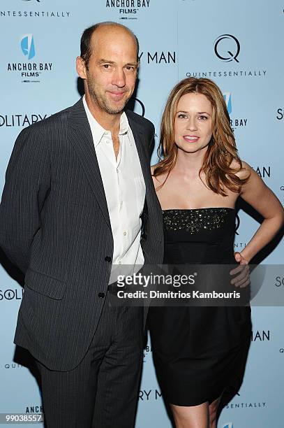 Actor Anthony Edwards and actress Jenna Fischer attend the premiere of "Solitary Man" at Cinema 2 on May 11, 2010 in New York City.