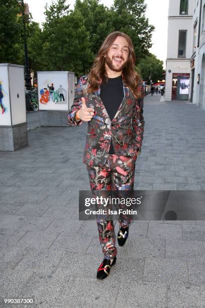 Influencer Riccardo Simonetti during the Bunte New Faces Night at Grace Hotel Zoo on July 2, 2018 in Berlin, Germany.