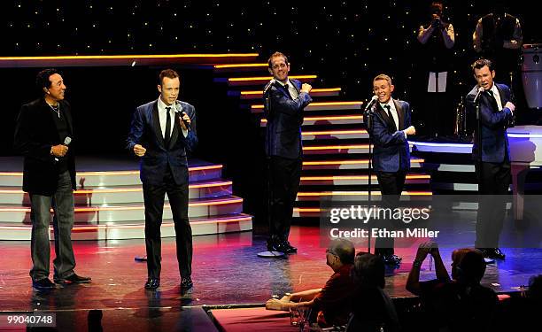 Motown legend Smokey Robinson joins Australian vocal group Human Nature Andrew Tierney, Toby Allen, Michael Tierney and Phil Burton as they perform...