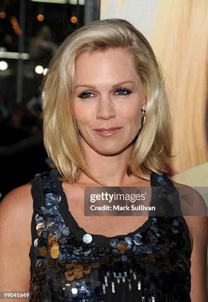 Actress Jennie Garth arrives for the Los Angeles premiere of "Letters To Juliet" at Grauman's Chinese Theatre on May 11, 2010 in Hollywood,...