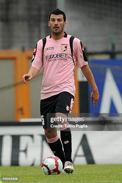 Cesare Bovo of Palermo in action during the Serie A match between Siena and Palermo at Stadio Artemio Franchi on May 2, 2010 in Siena, Italy.