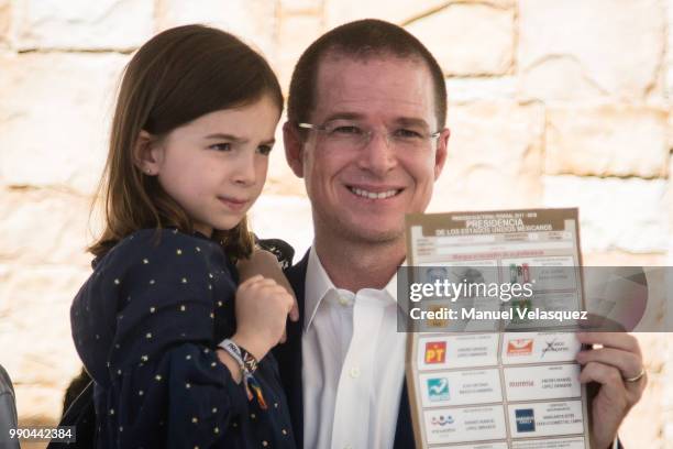 Ricardo Anaya , Presidential Candidate for the coalition 'Por Mexico al Frente', shows his ballot at his polling station as part of the Mexico 2018...