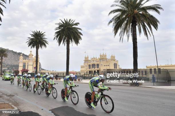 91St Giro D'Italia, Stage 1Team Liquigas , Bennati Daniele , Carlstr?M Carlstrom Kjell , Cataldo Dario , Miholjevic Vladimir , Nibali Vincenzo , Noe'...