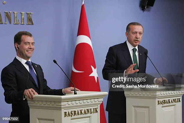 Russian President Dmitry Medvedev and Turkish President Abdullah Gul speak at a joint press conference at the presidential palace on May 12, 2010 in...