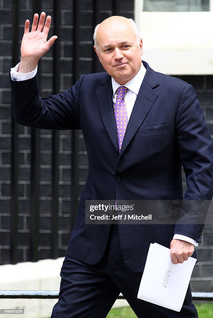 David Cameron Begins To Put Together His Coalition Cabinet