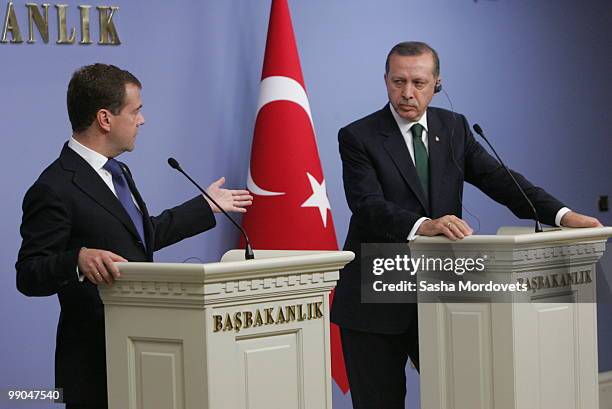 Russian President Dmitry Medvedev and Turkish President Abdullah Gul speak at a joint press conference at the presidential palace on May 12, 2010 in...